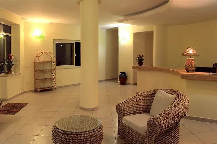 אתר נופש Villaggio Athragon