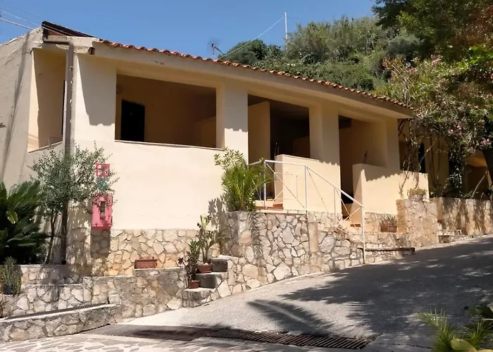 Villaggio Athragon קאפו ואטיצ'אנו