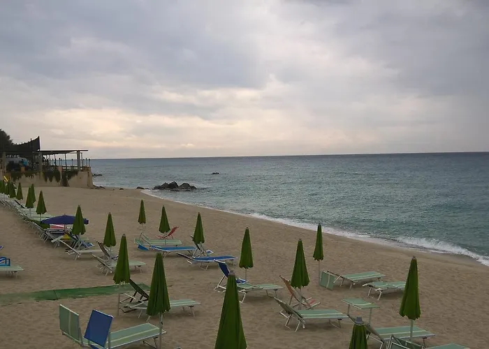 אתר נופש Villaggio Athragon 3*